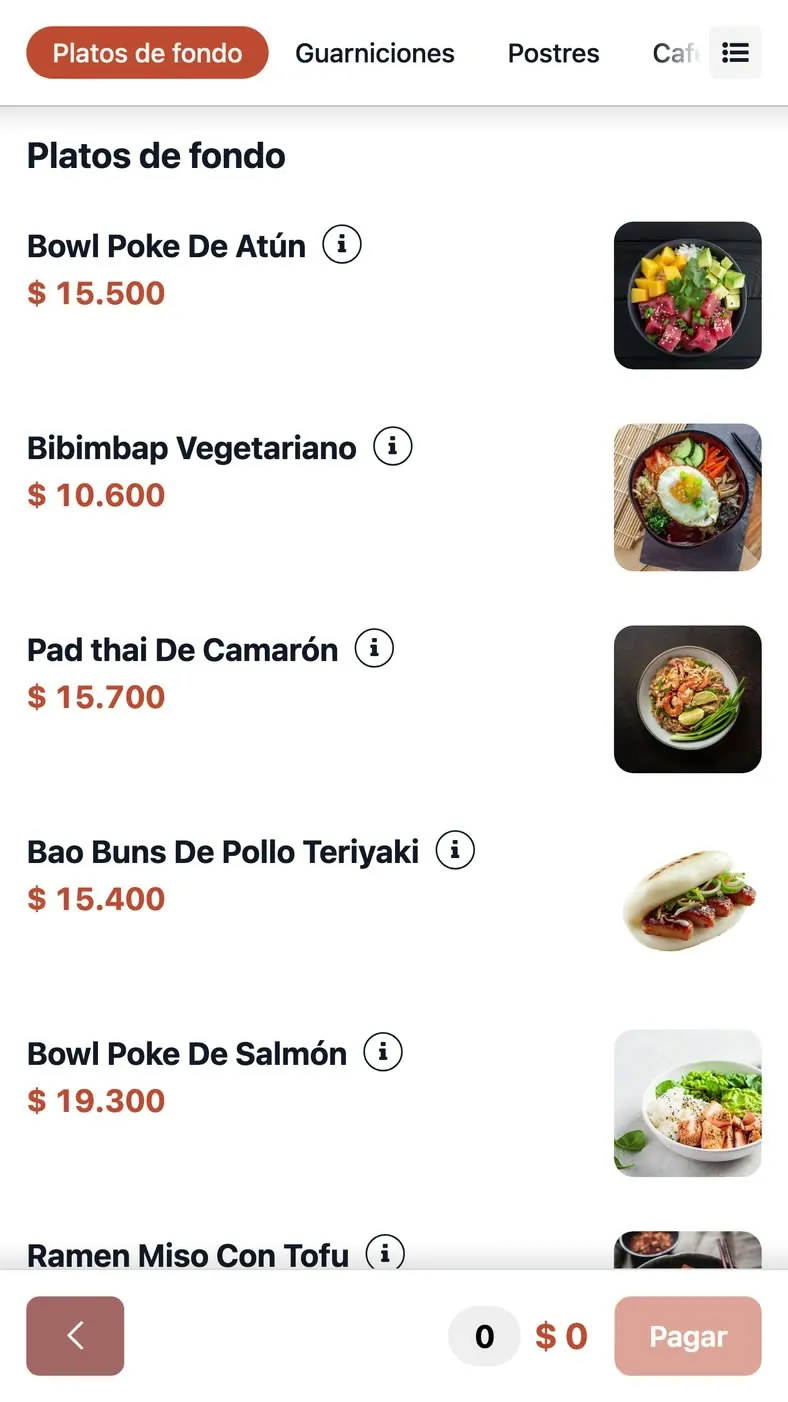 Tótem de autoservicio de Aurora con la lista de platos y el botón Pagar.